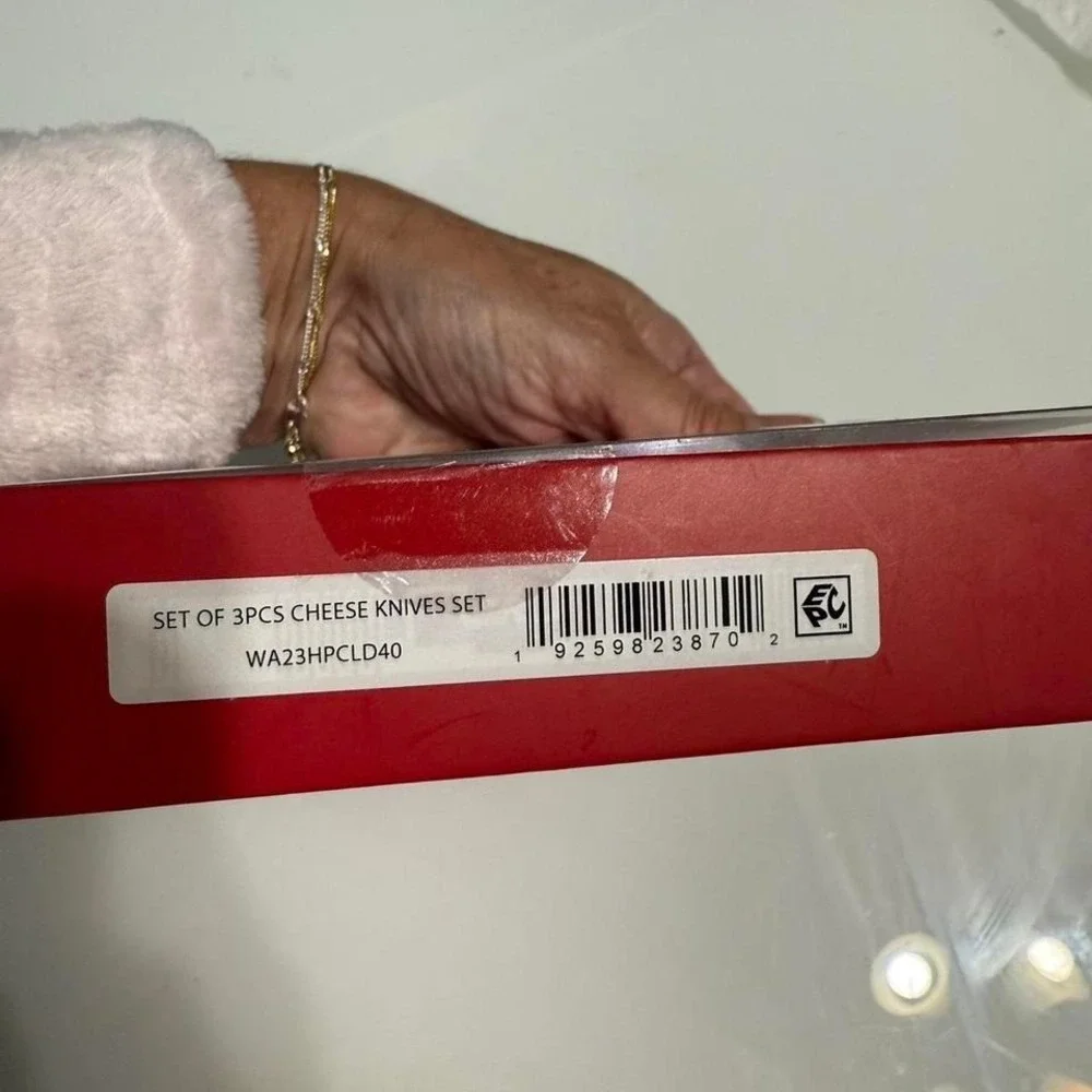 Festive CWC (Cook With Color) holiday‎ cheese knife set 🎄🧀Brand new in box!